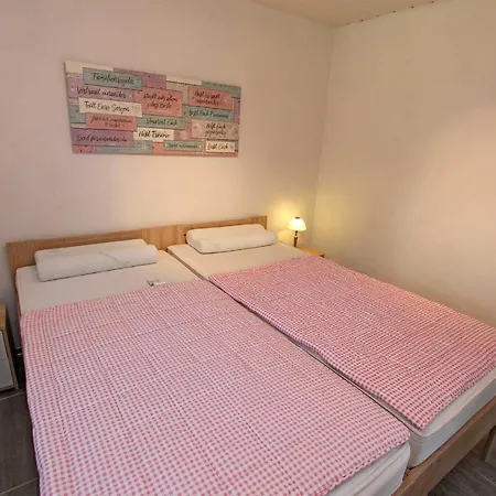 Ferienhaus 10961 *